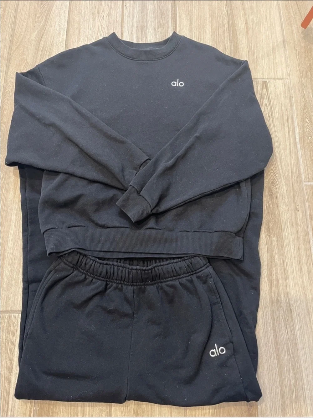 Alo Yoga Accolade Set Crewneck Pullover Sweater + Sweatpants Black Sz S 4-6